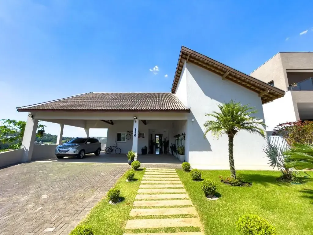 Casa linda no Jardim do Golf I